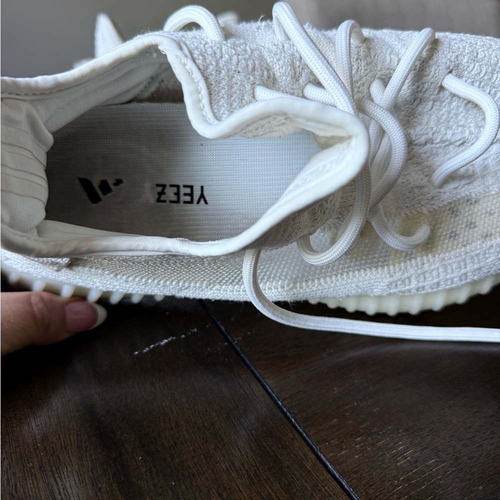 Yeezy Cream white Athletic Shoes - Picture 5 of 10